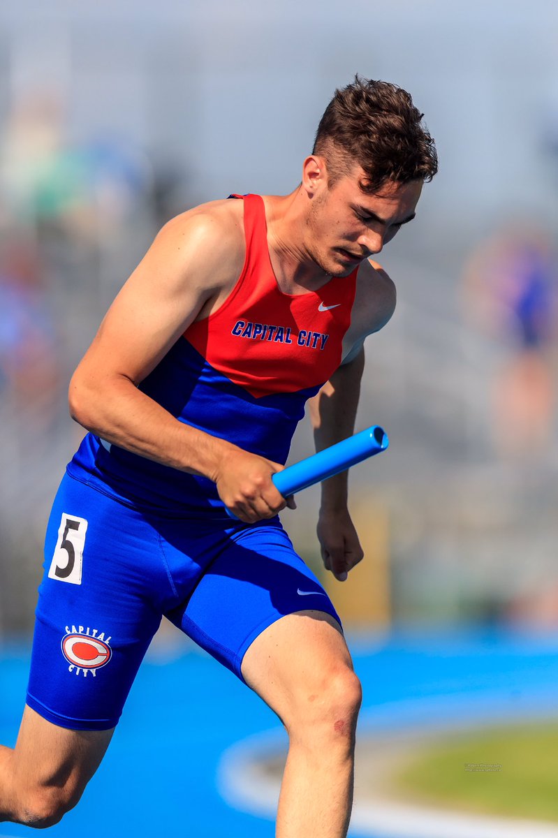 RobertAntoniuk's tweet photo. Throw-back to 7 days ago when Capital City Track Club @CapitalCityTC went for GOLD in the Boys 4x400 Metre Relay!!!
@athleticsab @BodyByFish @coachblade #SherwoodPark #Alberta #trackandfield #ImSlacking https://t.co/w2YUC2SR4n