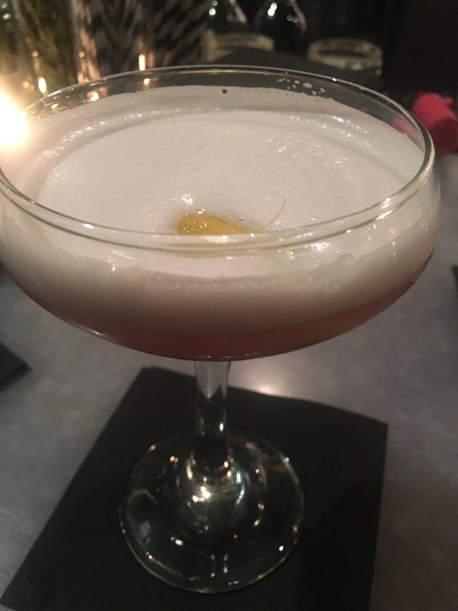 Fantastic cocktail made at Society in Cleveland. Egg whites never tasted so good!! ⁦<a href="/thephilwills/">Phil Wills</a>⁩  ⁦<a href="/jontaffer/">Jon Taffer</a>⁩  ⁦<a href="/Tall_Mia/">Mia Mastroianni</a>⁩ ⁦<a href="/GMells87/">Gregg Mello</a>⁩