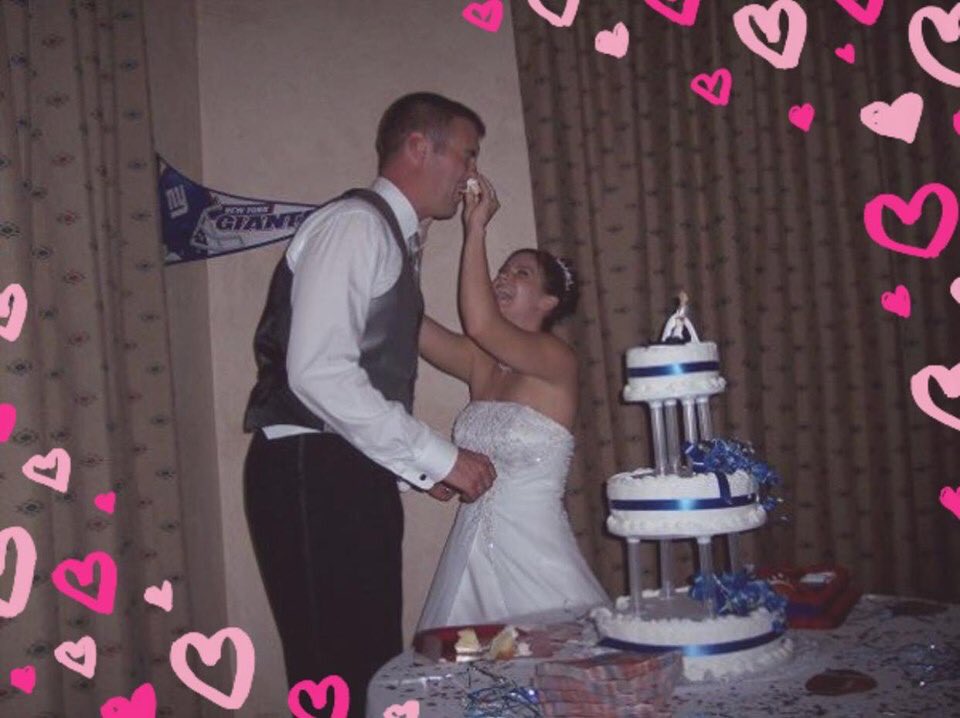 aub_kelly's tweet image. Finally arrived home after 19.5 hours of total travel time. We are wiped! However, midnight marks 14 years of marital bliss with my best friend and there’s no one else that I’d rather be tired, smelly, and going home with❤️❤️❤️ #ALifetimeToGo #SleepFirstThenCelebrate