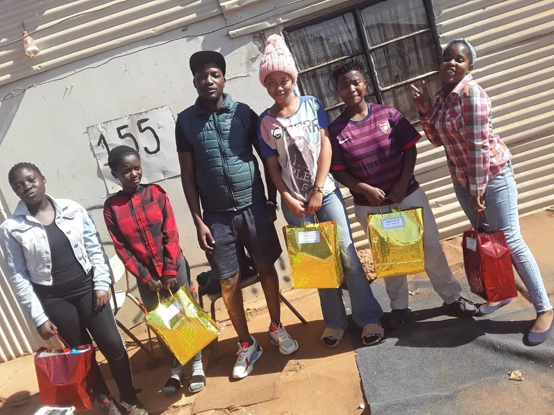 DandelionLahh's tweet photo. #5GirlProject ๐ป Another distribution done & dusted ๐ค Help us lend a helping hand and change young girls lives one pad at a time ๐๐ป #GetInvolved #donate #MondayMotivation #GirlsTalkZA #GirlsSupportGirls #DJSBU #charity #nonprofit #dandelionlahh https://t.co/jkxpmvVHTf