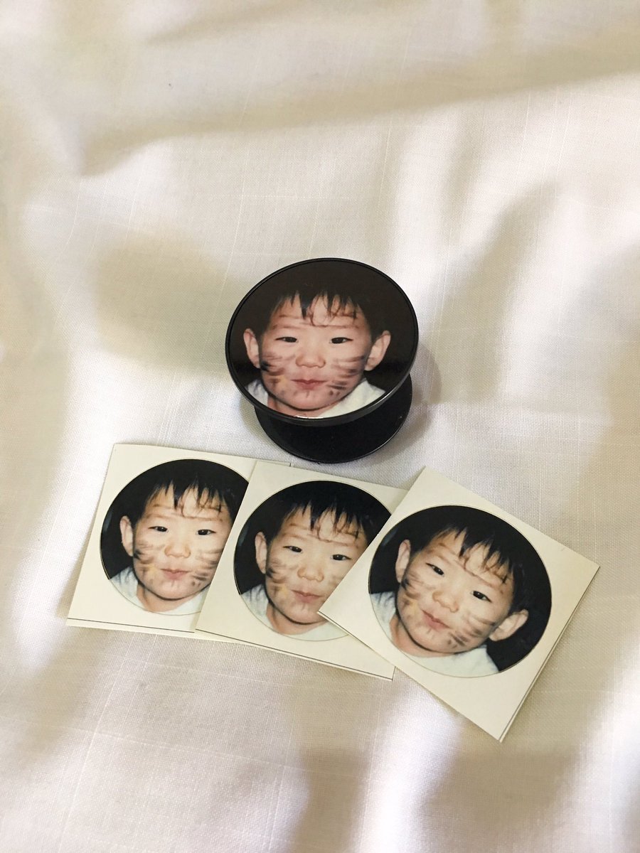 Wonkyunsp's tweet photo. [MX G.O 🇲🇽]
Mon-Aegi &amp; Meme pop socket 🌙. #monstax by @showownu.

📆 1 Agosto 
💸 $80 MXN + EMS 

¡Solo por unos días!

RT 🙌🏻.
Form: https://t.co/XTgL4SXtiI https://t.co/VhXurL71Y2