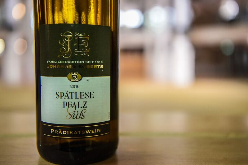 Weaverswines's tweet photo. Spatlese is on the drier end of the German Riesling spectrum and is known as 'half-dry.' A fantastic food wine for the last week of July. #31daysofgermanriesling #riesling #spatlese https://t.co/fs30uQ9vlJ