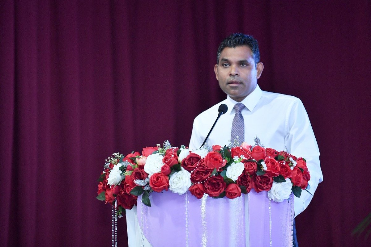 މަގުމަތީގެ ރައްކާތެރިކަމާގުޅޭ ގޮތުން ސްކޫލްތަކުގެ ދަރިވަރުން ހޭލުންތެރިކުރުމުގެ ޚާއްސަ ޕްރޮގްރާމް އިފްތިތާހް ކުރުން. މި ޕްރޮގްރާމް އިފްތިތާހް ކޮށްދެއްވީ ރައީސުލްޖުމްހޫރިއްޔާގެ ނައިބު ފައިޞަލް ނަސީމް. <a href="/aisthly/">Aishath Ali</a>