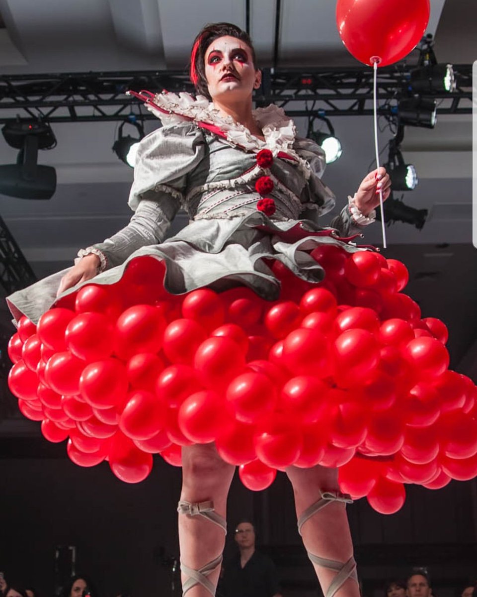 ImUnoriginalSam's tweet photo. @StephenKing your story 'IT' inspired this look for #SDCC19 #heruniversefashionshow Thanks for getting me out of my dark times, and giving me the motivation to sew again. https://t.co/a13xDXtKkg