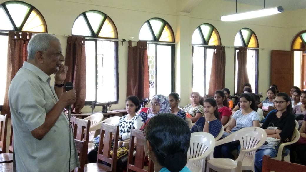 GoaScience's tweet photo. Induction Report

The Goa College of Home Science, Campal – Goa, organized an Induction Session for their newly joined first year FYBSc students on the 19th of June 2019. The session was delivered by a highly enthusiastic resource person and a professional trainer Mr. Anthony https://t.co/TevnRF5qrJ