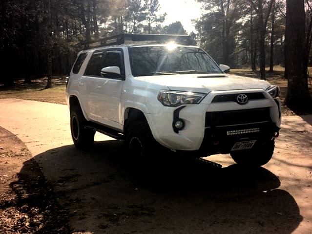 t4r_org's tweet photo. 2016 Trail Premium⁠
2.5 Toytec Boss lift kit⁠
17x9 -12 XD Machete wheels⁠
275/70/17 BFG KO2s⁠
Front Runner rack⁠
SSO slime line w/ Smittybilt X2O 10k synthetic winch⁠
SSO sliders⁠
⁠
Thank you Jamart5 (on our forum) for pics⁠
⁠

#T4R_org #T4R #4Runner 
⁠ https://t.co/JPXcQoCYrQ