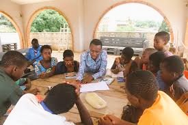 ameho_sika's tweet image. Avec la #opencodeacademy les enfants apprennent non seulement à programmer mais aussi la vie en communauté. Tout ça à #woelab. @sename @futuresfestival @LAfricaine_ @AfricaCodeWeek @cinalawson @228events @OSM_FR @ouagalab1 @arduino @KisitoSG @africatechup.