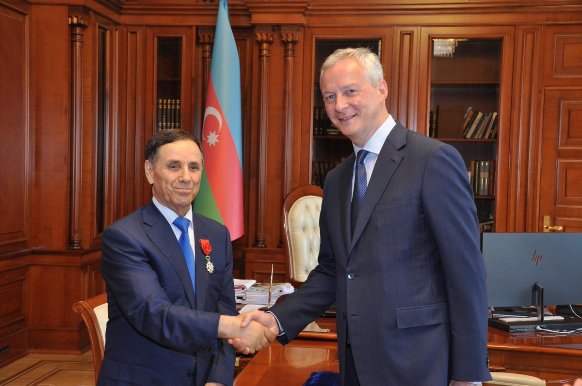 nkgovaz's tweet photo. Prime Minister of #Azerbaijan Novruz Mammadov decorated with Order of "Legion of Honour" by French President`s Decree

@NovruzMammadov   @BrunoLeMaire https://t.co/GoIpDMbErh