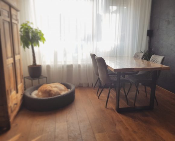 Inspiratie voor onze nieuwe industriële eettafel itruelyme.nl/inspiratie-voo…