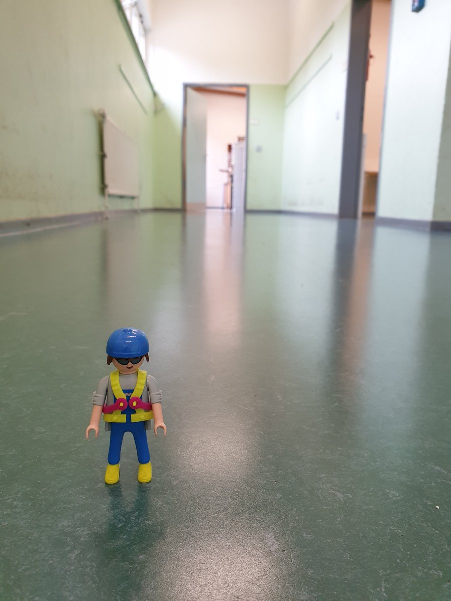GEBNordost's tweet photo. 4/4
Dieser wird ein weiteres Jahr den Schmutz daran hindern den Boden zu zerstören. Um so allen Schüler/innen und Kita-Kindern ein sauberes und hygienisches Lernumfeld zu garantieren.

#garrys_lifeofwork @Senat_Hamburg #Hamburg #Gebäudereiniger https://t.co/wYt8MXbcGz
