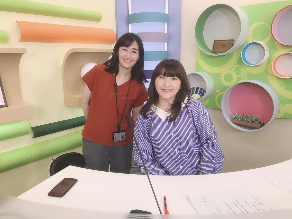 馬場亜紀子 リハ終わって 生放送までの緊張がはしっております J Comアナの高橋杏奈さんとパチリ 杏奈さんは金曜日の担当です 馬場亜紀子 リハ終わって 生放送までの緊張がはしっております J Comアナの高橋杏奈さんとパチリ 杏奈さんは金曜日の担当です