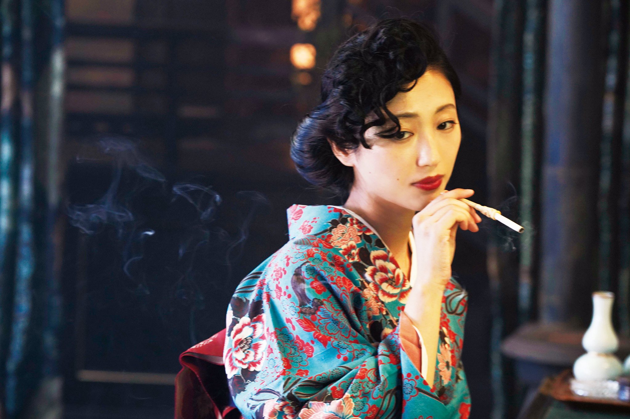 映画『人間失格 太宰治と3人の女たち』 on X: 太宰を取り巻くキャラクターたち✨ ⠀⠀ ▽太宰行きつけのバーのマダム (#壇蜜) ⠀  #映画人間失格 #人間失格 t.coGJ97XpQAx0  X