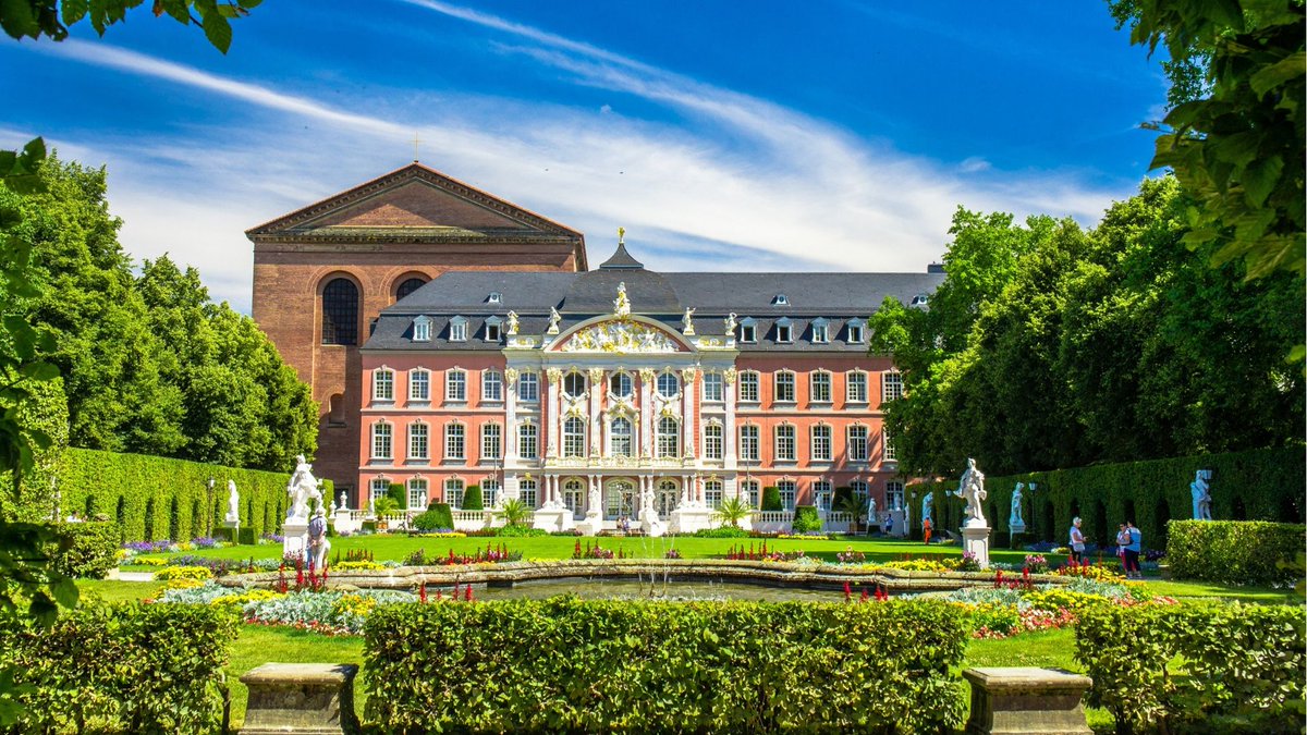 Webinars4you's tweet photo. Why your University’s statistics worth gold in Student Recruitment?  https://t.co/VF7wReJTMN https://t.co/ohy2aHOQat