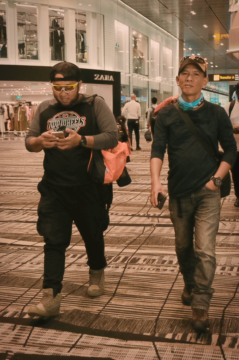 Transit sebelum lanjut flight ke New Delhi, India 🇮🇳 

#himalayanridge