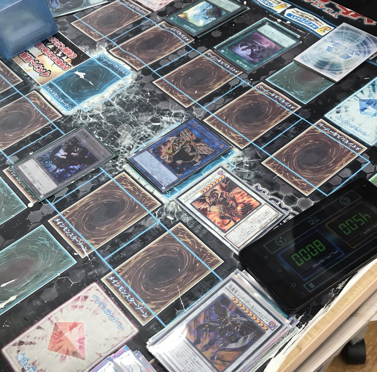 ট ইট র カードラボ千葉中央店 オンラインデュエルスペース稼働中です 遊戯王 駆け出しデュエリストの交流会 決闘竜 デュエルリンク ドラゴン ｅｘデッキのドラゴン族を除外してそにモンスターと同じステータスのトークンを生み出すぞ 使ってる