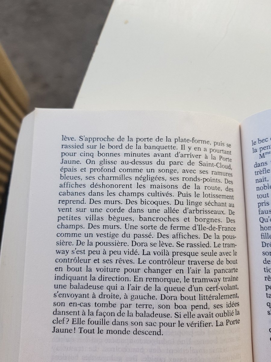 Encore un joli texte d'Aragon dans "les Voyageurs de l'Impériale". L'un des personnages prend l'ancien tramway 44, qui partait de la porte Maillot, et allait jusqu'à Saint-Cloud, le bois de Boulogne. Tout y est de l'histoire francilienne avant 1914, jusqu'aux meulières !