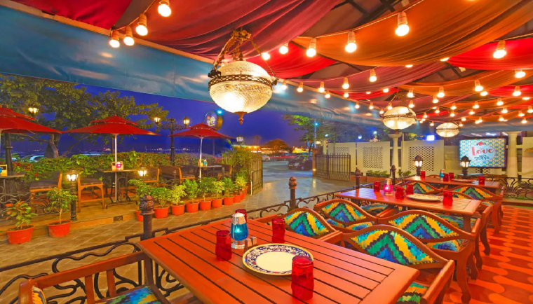 travelmango_'s tweet photo. Maffy’s - Pan Arabian restaurant
.
.
Click here to read more : https://t.co/oLrpnnxdMy
.
.
#luxurylifestyle #travelmango #foodie #Mumbai #travelblogger #traveling #wanderlust #luxurytravel #travelblog #indiantravelblog https://t.co/uxAn4UwF0F