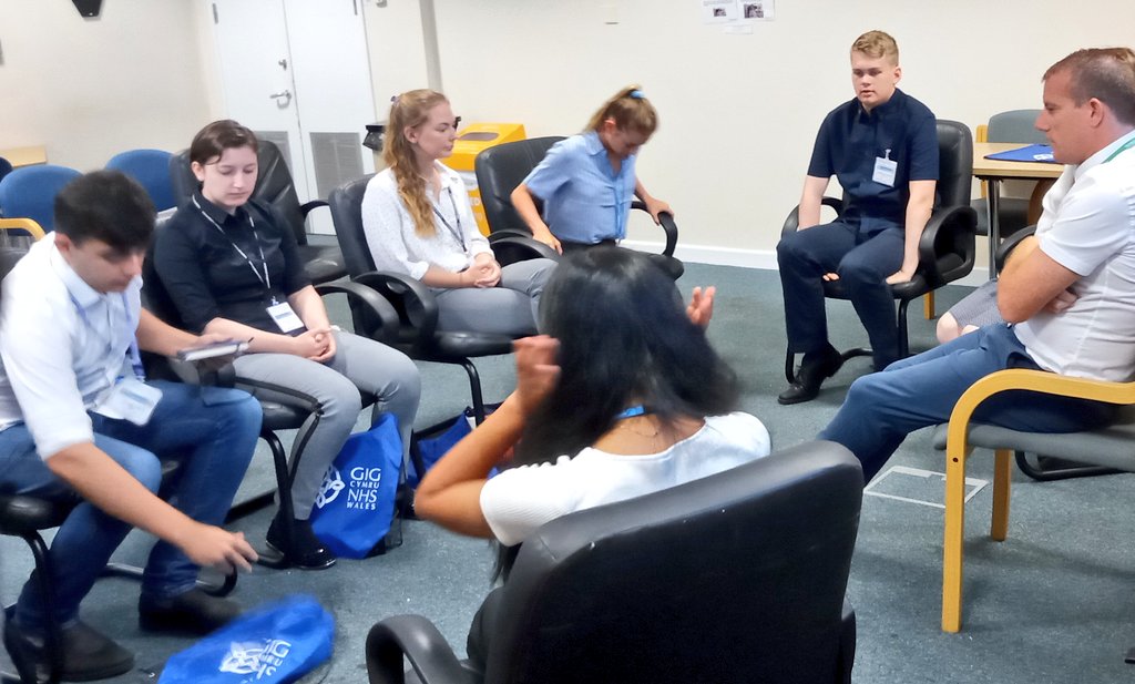 VCCMedEd's tweet photo. Interview and application tips from @RickyFrazer1 before being unleashed on the wards!
#MWEx2019 #MWEx https://t.co/IgGY06YXGb