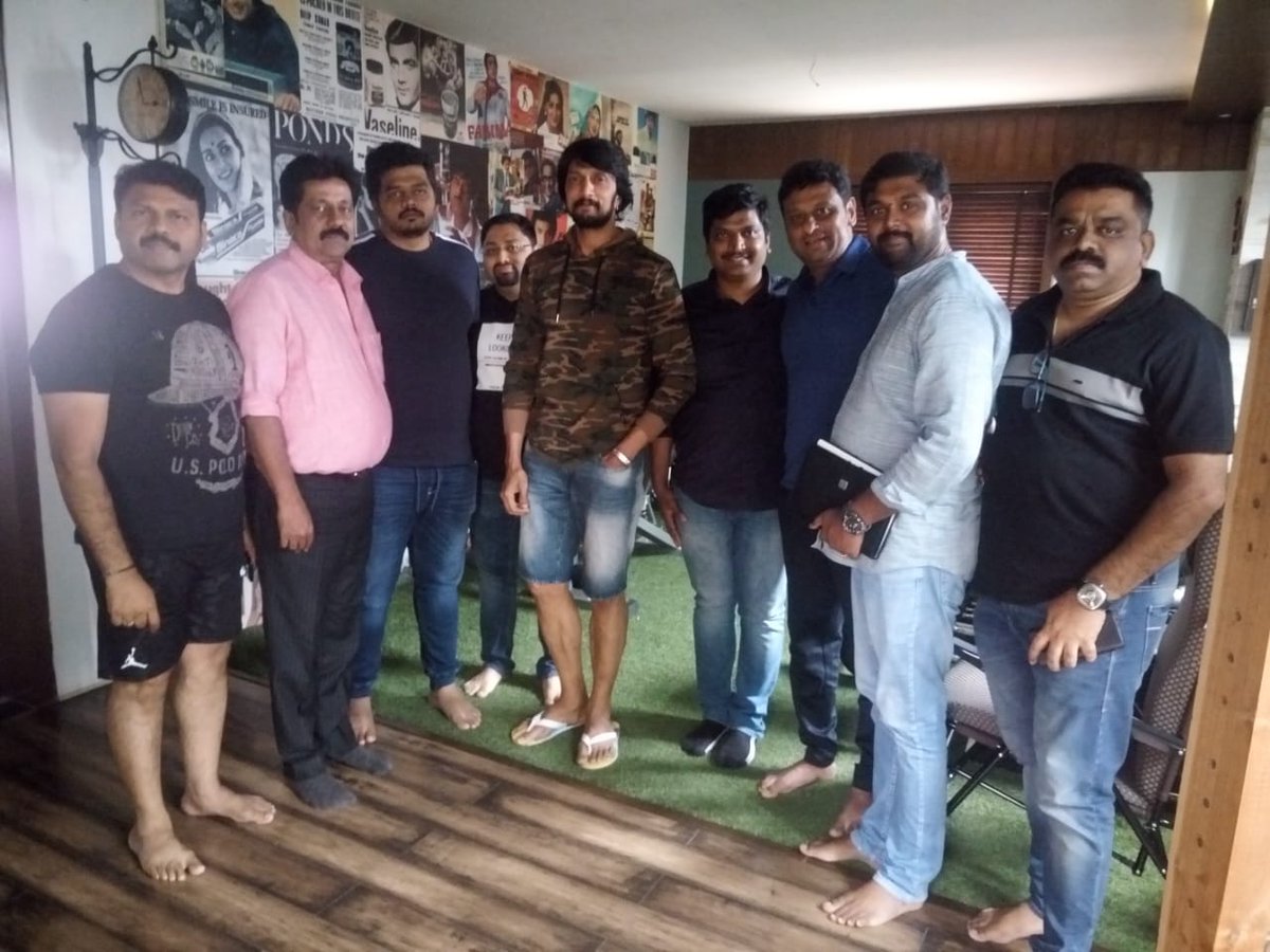 sharadasrinidhi's tweet photo. It is #cricket season in #Sandalwood #KCC #SEASON3 at #Mysore #bat and #ball game on 6th,7th &amp; 8th of #September #5matches and a #final @KicchaSudeep #Jackmanju @kp_sreekanth @Karthik1423 @krisshdop and team https://t.co/3I7Bh9ySnp