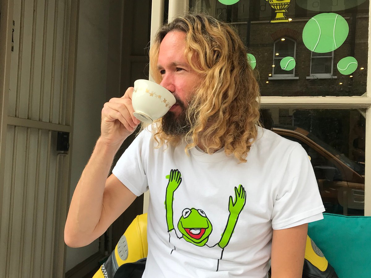 CRUKGosforth's tweet photo. It's easy being green 💚 Whenever you donate or shop with us, you're giving unwanted items another chance to be loved again ♻ Visit us today! https://t.co/49pdOn5dvo