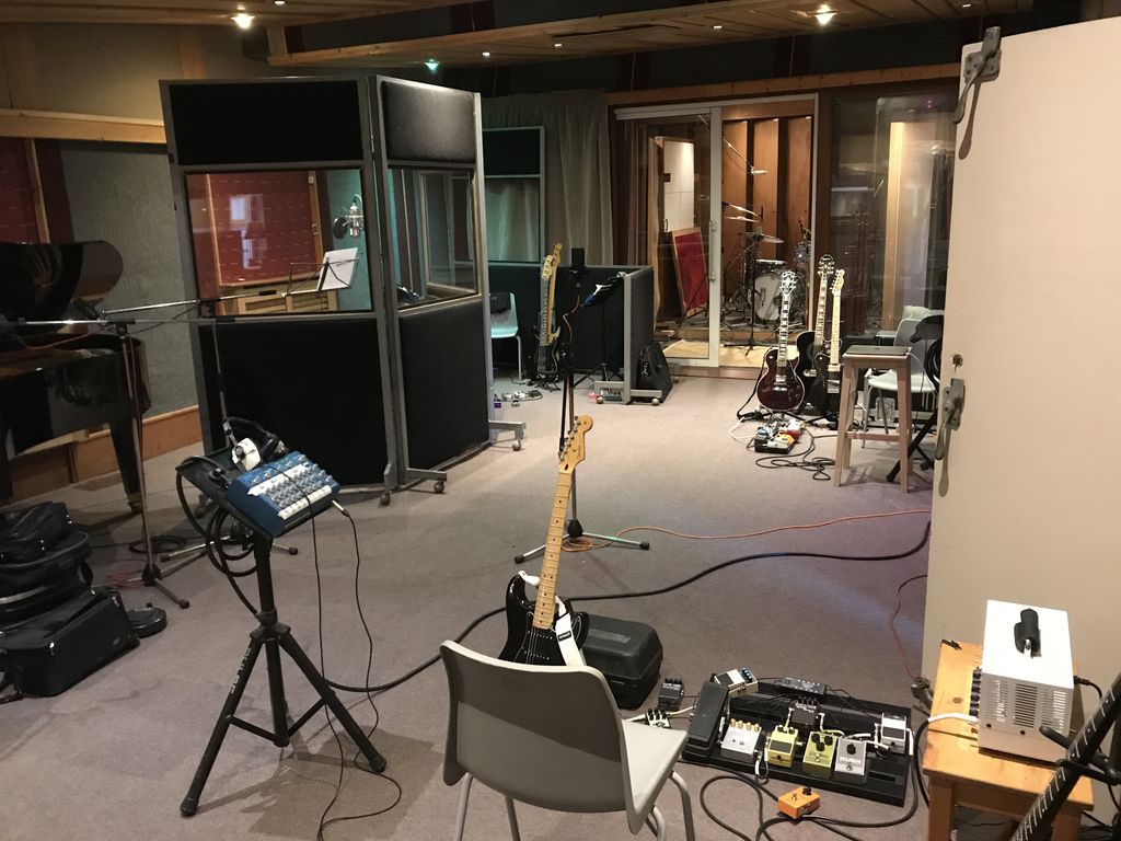 Adrian Hall tweet media