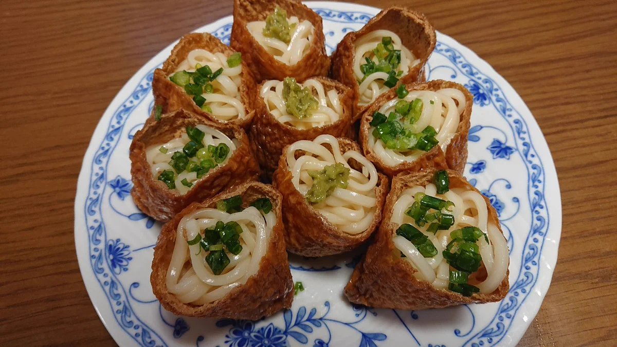 逆冷やしきつねうどん！？ちっちゃいうどんが可愛いwww