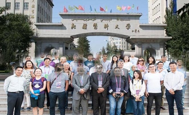 ضمن إجراءات الصين في إبادة الأويغور وقمع الدين، قامت السلطات الصينية باعتقال عدد كبير من أساتذة الجامعات والباحثين التركستانيين، بل وقاموا بإعدامهم.