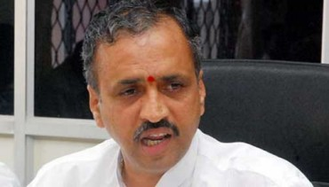 News9Tweets's tweet photo. #BIGNEWS: #KGBopaiah, #VishweshwarHegdeKageri and #JagadishShettar are reportedly in race for #Karnataka Assembly Speaker’s post.
#KarnatakaPolitics #CoalitionCollapse https://t.co/xzuJtQHZNN