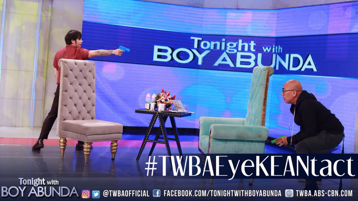 TWBAofficial's tweet photo. Mukhang maaksyon ang kaniyang pagbabalik on the Hot Seat! 🔥 Abangan si Kean Cipriano sa muli nilang paghaharap ng King of Talk! 🔫😂 #TWBAEyeKEANtact https://t.co/6ktq1bdepu