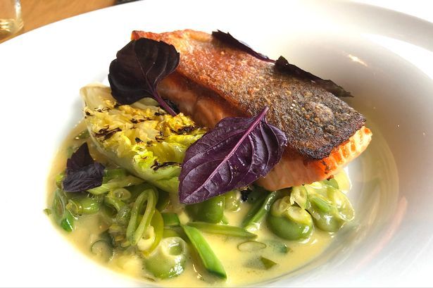 The <a href="/GlassboatRest/">Glassboat Restaurant</a> get a perfect score from <a href="/MarkTaylorFood/">Mark Taylor</a>! If you haven't paid a visit in a while you better book a table... buff.ly/313xUYB