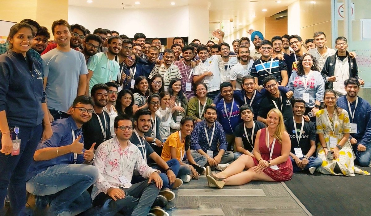 geekykant's tweet image. It was an awesome time @google Bangalore for the #ExploreML becoming the academic facilitator!
.
Thanks to @Nikkitagandhi ma&apos;am and the entire team for everything! They worked super hard to organize &amp;amp; teach us. 🙌🏼
.
It&apos;s been my dream to visit #google offices. Finally 😍