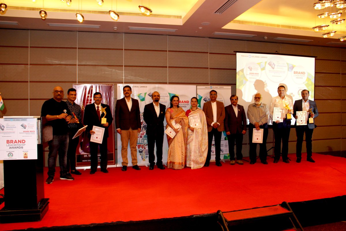 CPILofficial's tweet photo. Happy to share a proud moment. We have been awarded The Best Brand Award at Nagpur.

#LPG #retail #AutoLPG #gogas #gogaselite #confipetro #Confidencepetroleumindialtd https://t.co/WsfN9ZOfxZ