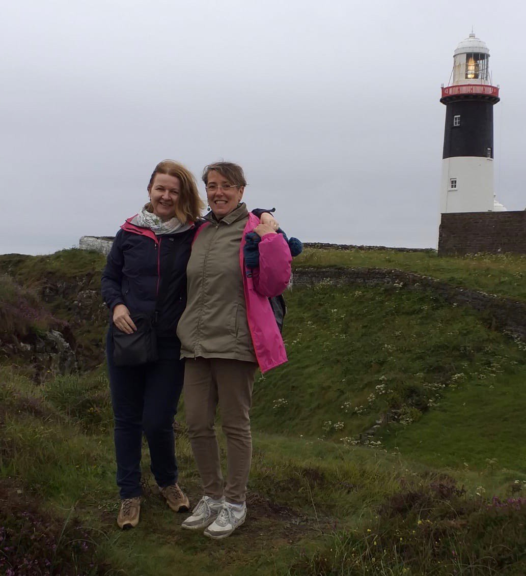 berniemcgill's tweet image. With the lovely Simona Garavelli, Italian translator of The Watch House (Le parole nell'aria) at the East Light, Rathlin Island, site of the Marconi experiments. Delighted to have made it to the island for a visit. #Bollatiboringhieri #Rathlin