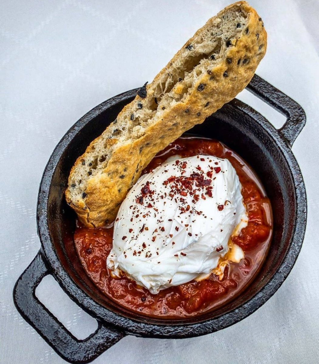 Check out the link below to enjoy this banging brunch <a href="/goldfinchsw17/">goldfinch</a> this Saturday
tickettailor.com/events/brunchs…