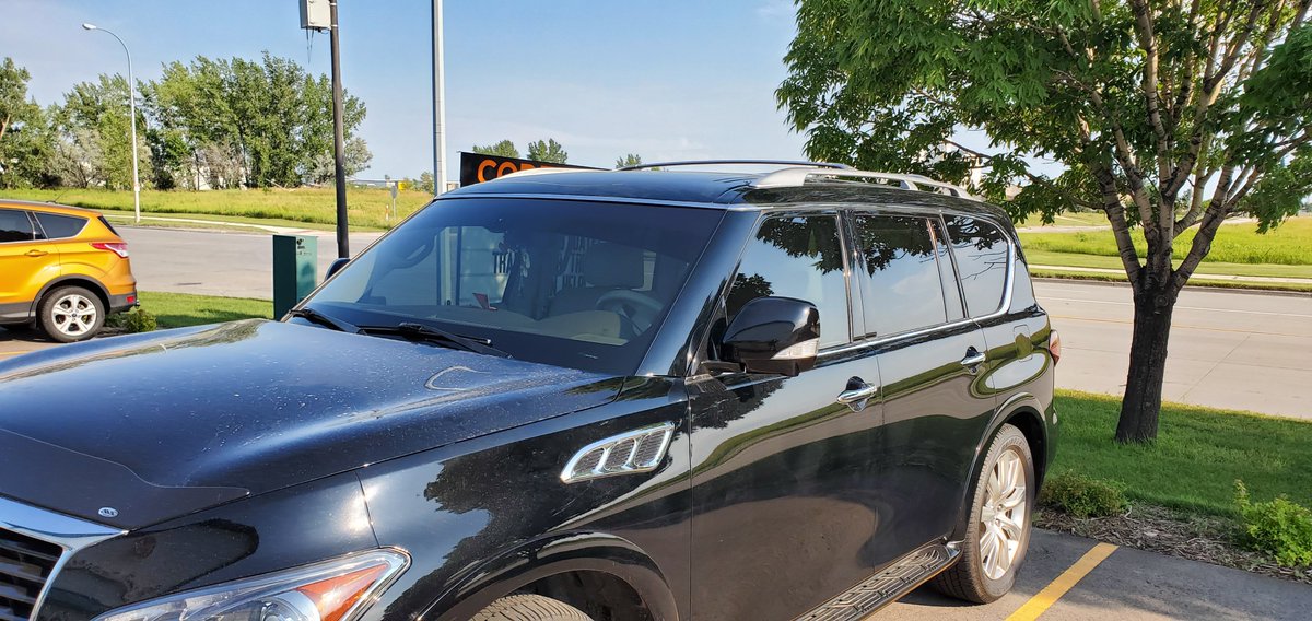 CodeZeroFargo's tweet image. We tinted the windshield of this Infiniti QX56 50% and added a 5% tint strip!
#codezero #czdoesit #windowtint #tintstrip #Infiniti