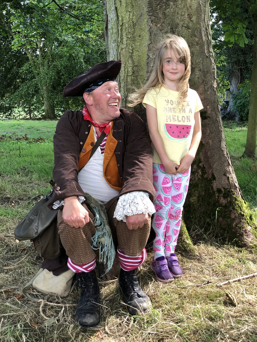 CraigMarston's tweet photo. @RusticusTheatre Amazing piratey performance by this fantastic gent up at Sewerby Hall today!! https://t.co/5zBtyMItbF