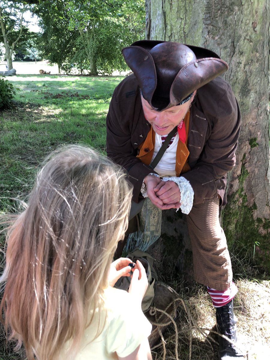 CraigMarston's tweet photo. @RusticusTheatre Amazing piratey performance by this fantastic gent up at Sewerby Hall today!! https://t.co/5zBtyMItbF