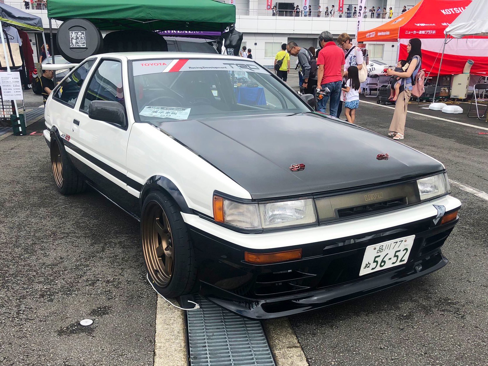 アバルトのフルイチ 海苔屋 皆さんの86styleのツイートに触発されて ヒラピー 章work Boxを復習してたんですが 当たり前だけど 当時のナンバーと一緒なのを確認して 1人ですごく感動しました 飯田章さんの車への愛はやっぱり凄い 水戸納豆