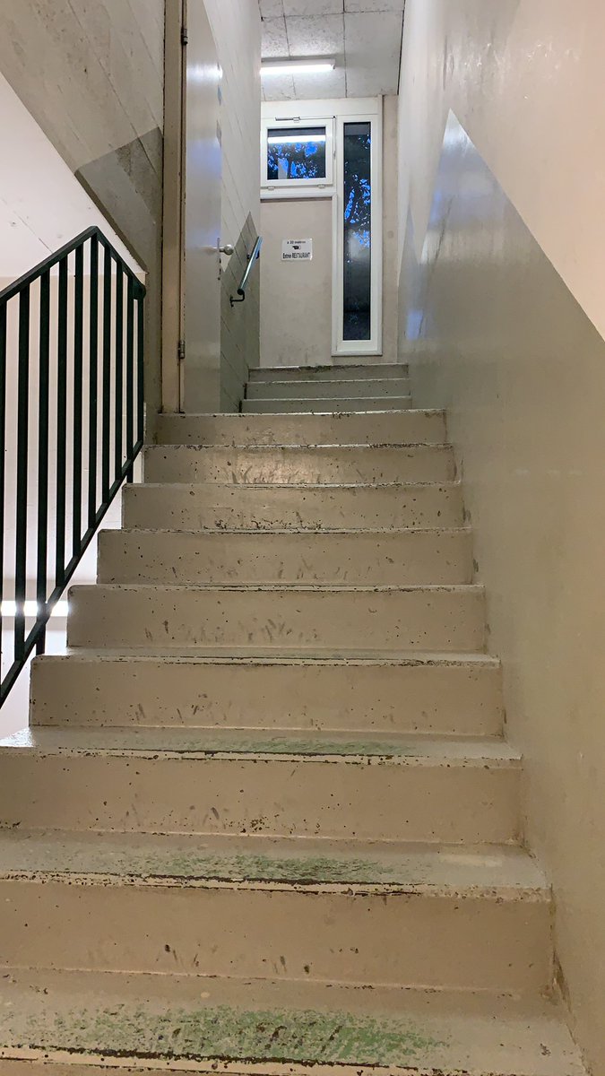 PiMiBlog's tweet image. A stairway to heaven ?
@stairwaytoheaven #stairs @PiMiBlog @PiMi_57