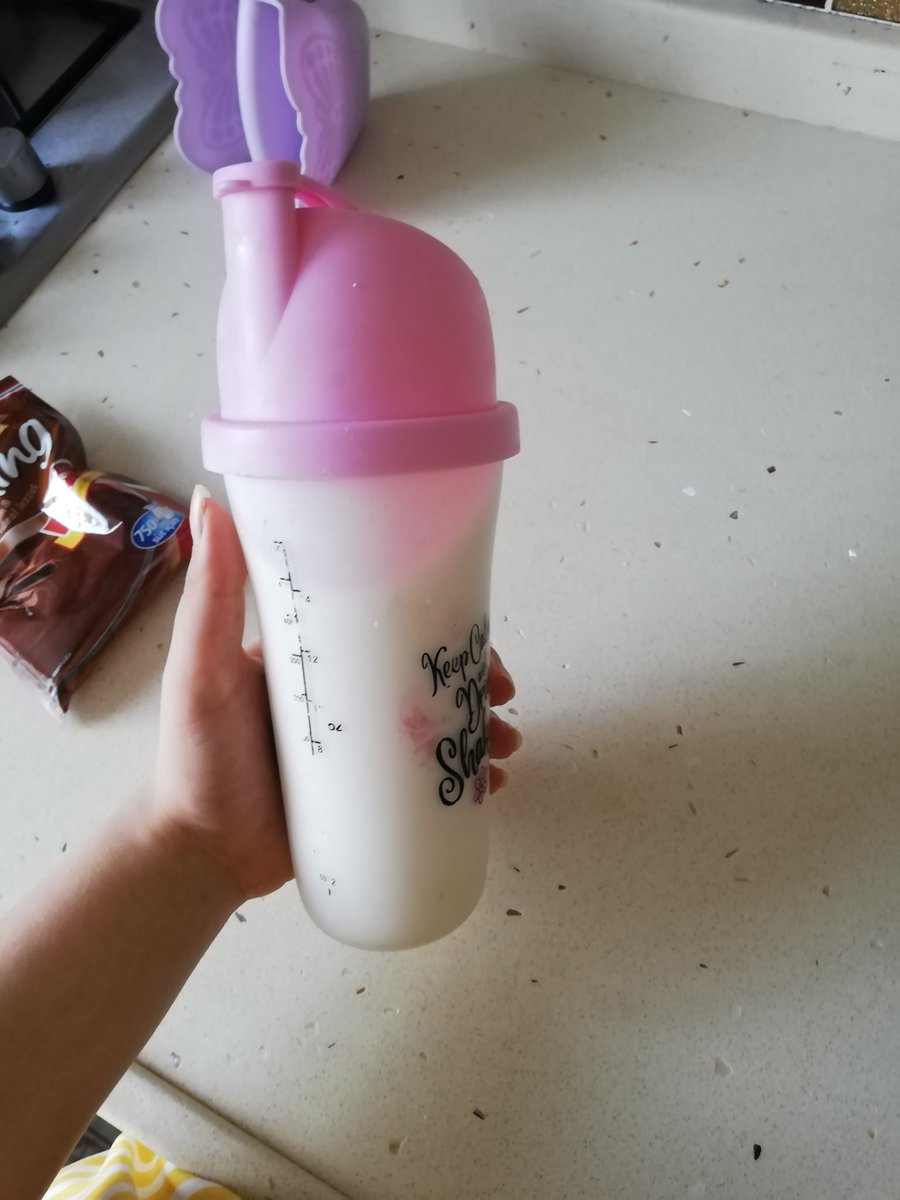 Eheh badem sütü ben yaptım.