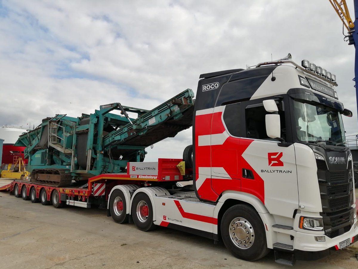 BallytrainPlant's tweet photo. Powerscreen Warrior 1400 sold to sunny Spain ๐ช๐ธโ๏ธ #Powerscreen #sceener #screening #mobilescreen #scalpingscreen #warrior1400 #crushing #screening #powerscreen #ballytrain https://t.co/qbcZXTpMgL