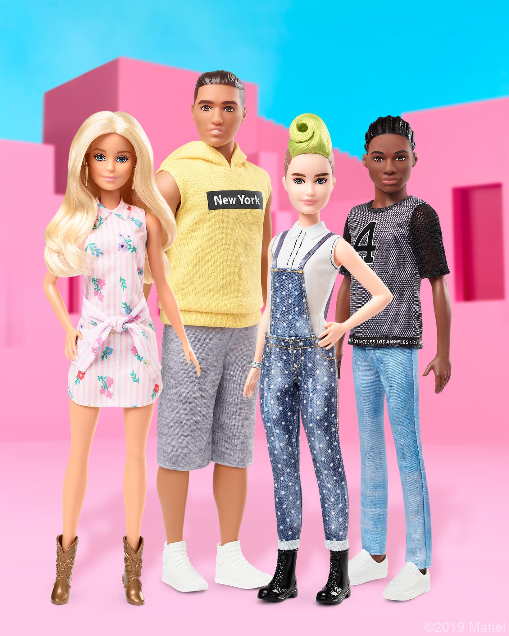 Barbie Twitter: "Stay true your crew! 🖤 Shop the new #Barbie # Fashionistas now: https://t.co/3viMJetimT. https://t.co/GOLIIs2ByU" / Twitter
