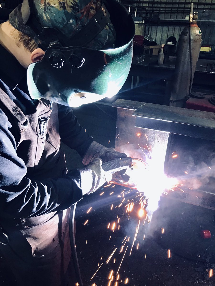 manoskypa's tweet photo. @ApeNatural advance welding #externship #advancewelding #weldlife https://t.co/HqEh0nGIB1