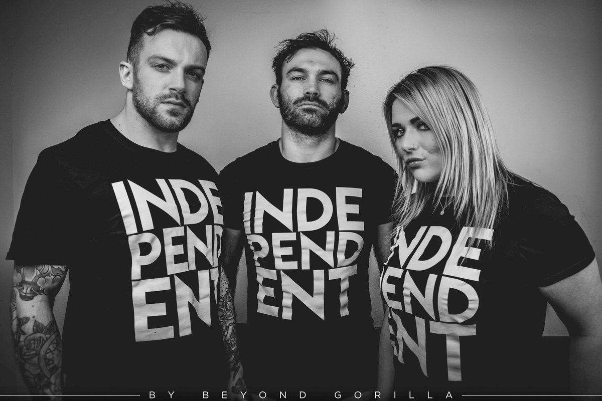 wetheindie's tweet photo. Together, we show our strength.
Together, we stand in solidarity.
Together, we change the system.

https://t.co/q1j2IeFCdR

@mothfromdaflats
@theproductds
@chrisridgeway__
📸 @beyondgorilla_ https://t.co/1ZpfAgWIZh