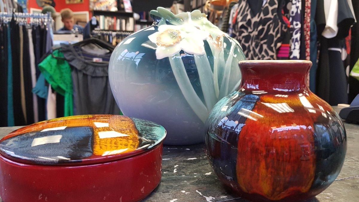 Once again we are blown away by your donations today!
Royal Doulton figurines, Wedgwood trinkets, all sorts of beautiful curios inc this beautiful Franz and Poole Pottery.
#donation #sheltershopfind #pottery #bonechina #Shelter #Edinburgh #Morningside