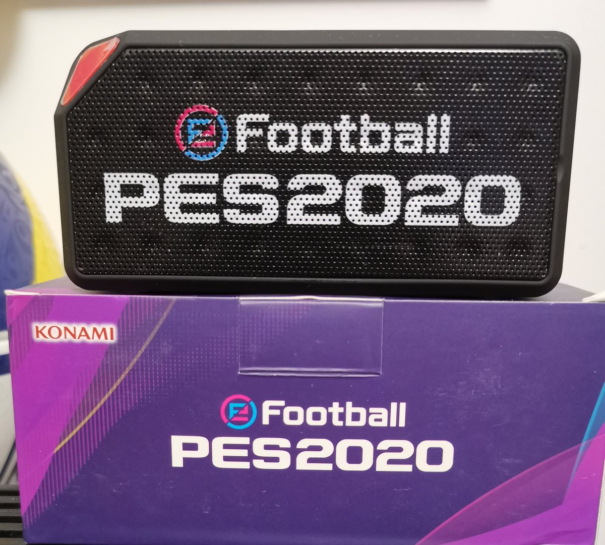 luthorYT's tweet photo. Pour fêter mes 2k sur Twitter on va faire un petit #CONCOURS pour gagner cette enceinte #eFootballPE2020
Pour participer Rt + Follow !!! https://t.co/MqkdYZkKGw