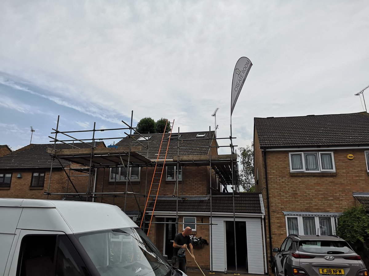 CreateRoom1's tweet image. Our Laindon #loftconversion is looking great! Are you looking to add a loft conversion or extension to your home? Call us today to discuss 01277 363030 create-room.co.uk #homeimprovement #essex #extensions #homeideas #mondaymotivation #createroom