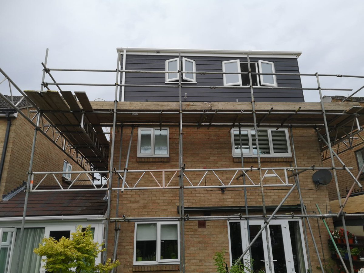 CreateRoom1's tweet image. Our Laindon #loftconversion is looking great! Are you looking to add a loft conversion or extension to your home? Call us today to discuss 01277 363030 create-room.co.uk #homeimprovement #essex #extensions #homeideas #mondaymotivation #createroom