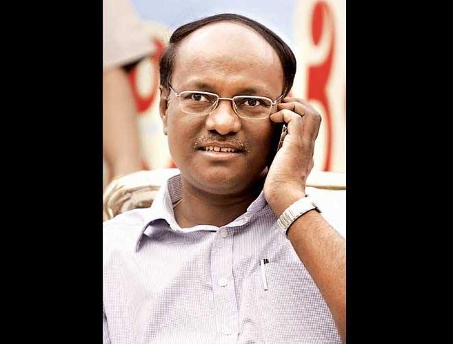 News9Tweets's tweet photo. #BIGNEWS: M Lakshminarayana appointed advisor to CM @BSYBJP.
#KarnatakaPolitics #CoalitionCollapse https://t.co/nmYQ4oHJw4