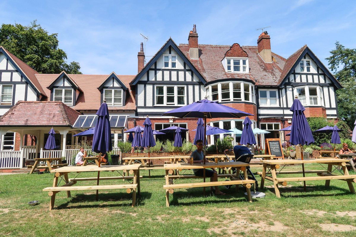 We recently stayed in the New Forest in a beautiful 
<a href="/Fullers/">life</a> hotel called <a href="/WhiteBuckBurley/">The White Buck</a>. For a short, family break I honestly cannot recommend it enough! Come and take a peek at their #BeautifulBedrooms here: bit.ly/2ZiFH4p #Fullers #Ad